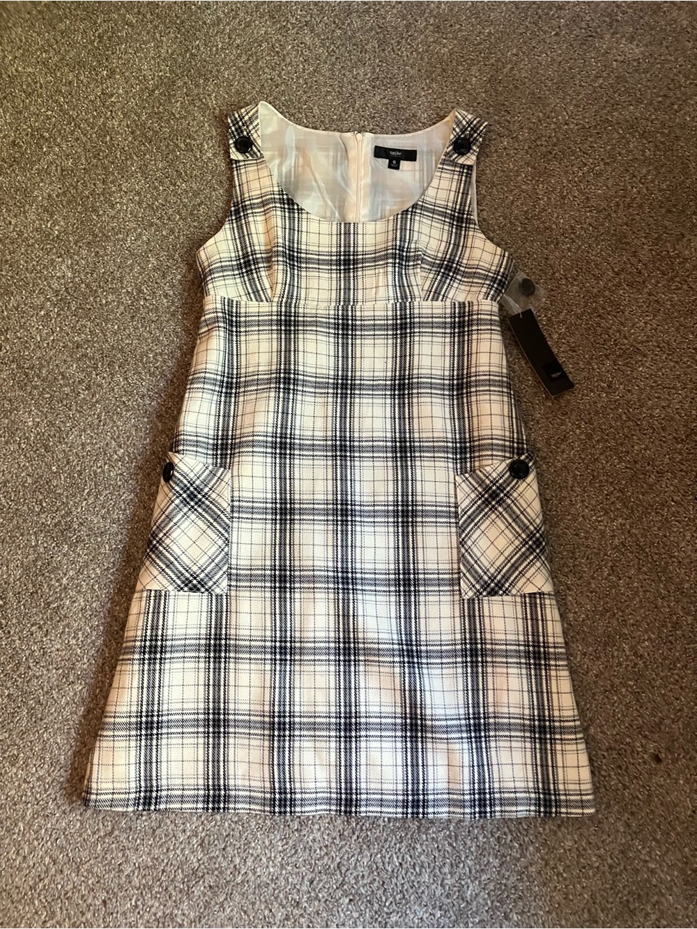 Knee Deep white and black plaid mini dress with pockets, size S #plaid #mini